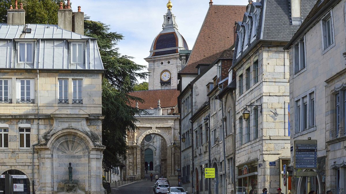 Besançon, la rue de la Convention