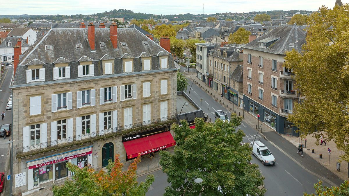 Brive-la-Gaillarde - Vue du château d'eau