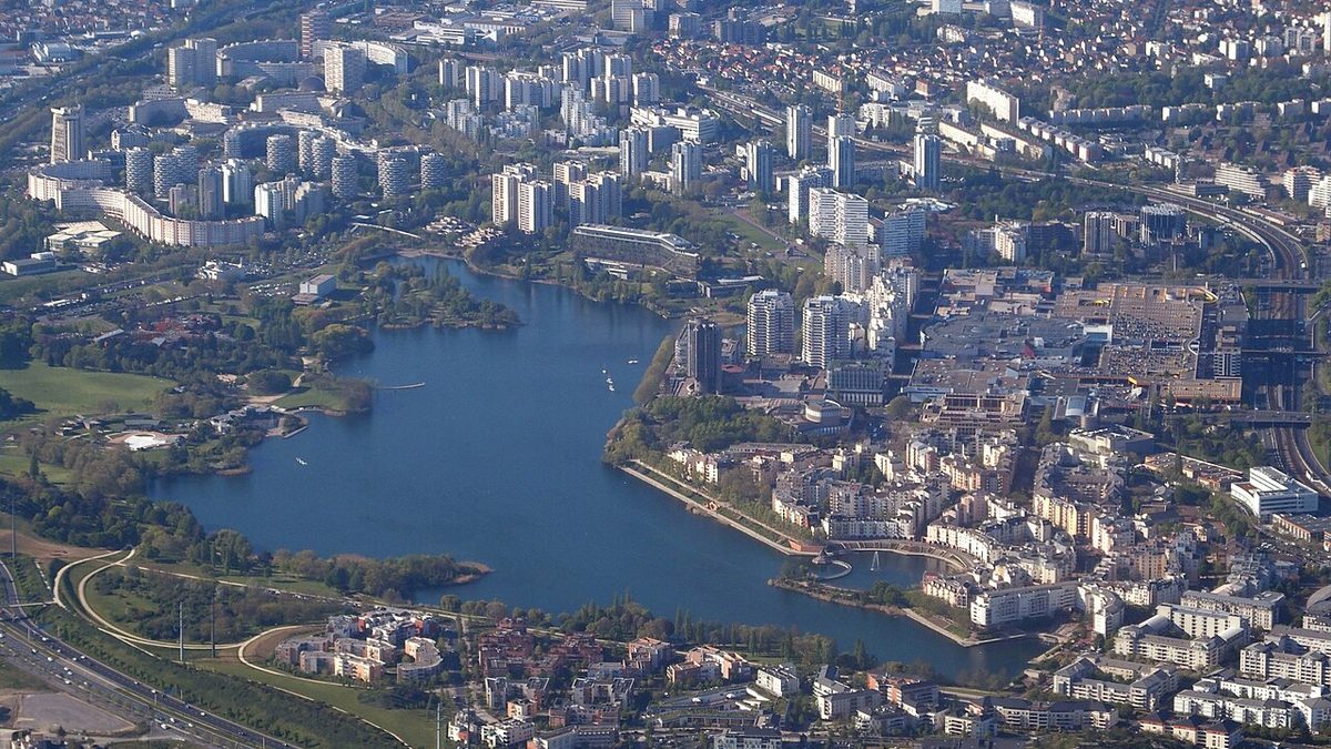 Vue aérienne du lac de Créteil