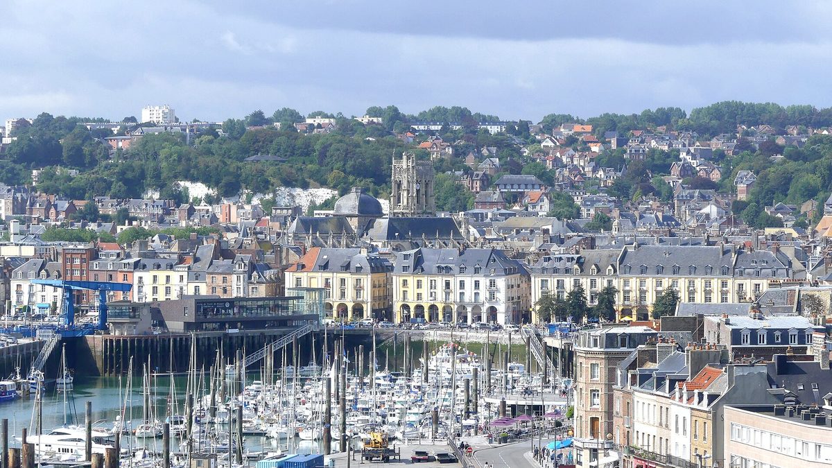 Quai Henri IV et port de Dieppe