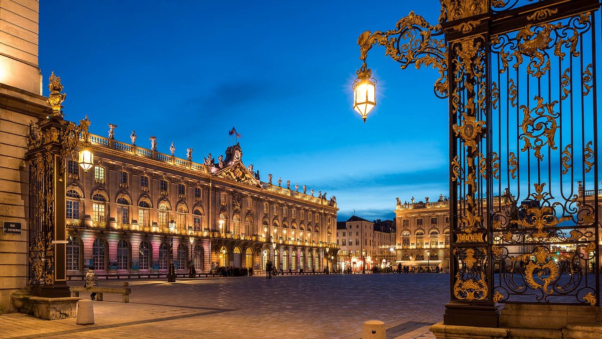 Place Stanislas et ses grilles à Nancy