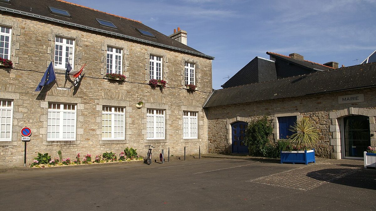 Ploemeur - Mairie