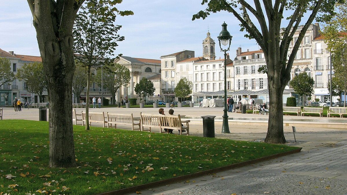 440 - Place Colbert - Rochefort