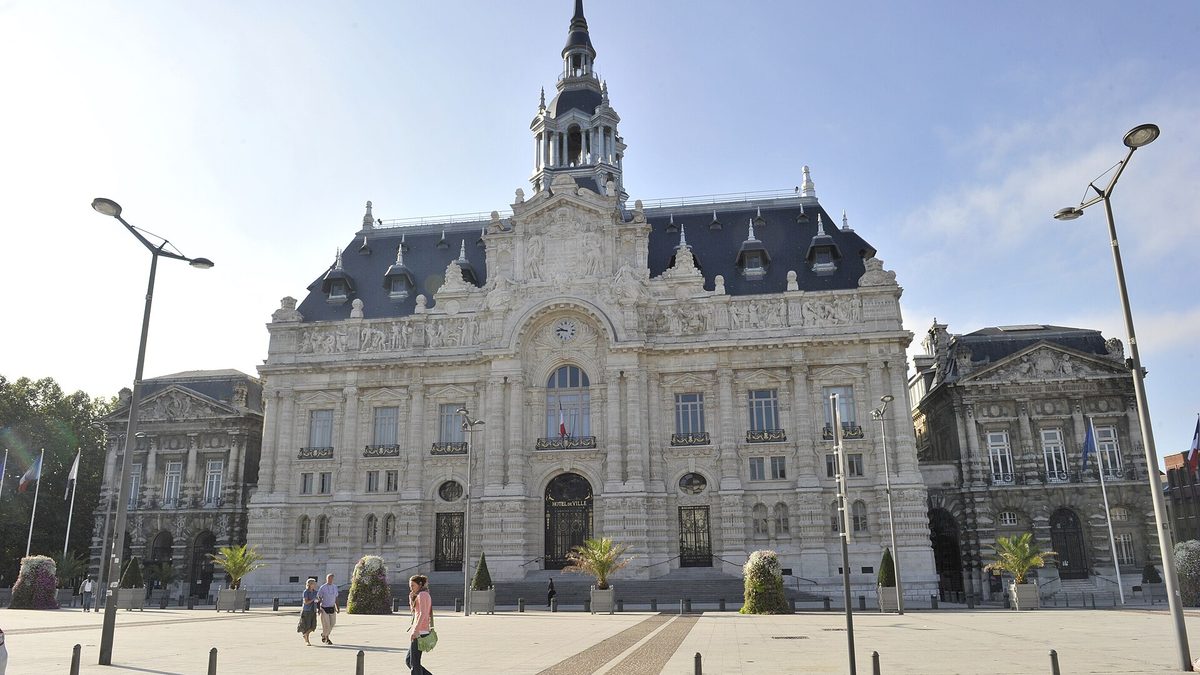 Hôtel de ville, à Roubaix