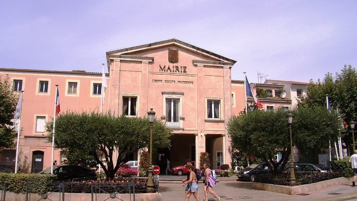 MairieStRaphaël, à Saint-Raphaël