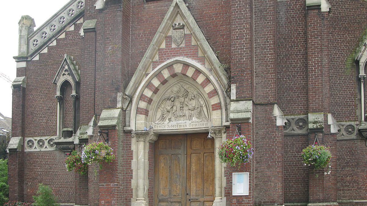 Jielbeaumadier eglise saint-nicolas portail wasquehal 2010
